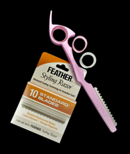 Load image into Gallery viewer, ALUMINUM RAZOR WITH OR WITHOUT ADDITIONAL 10 BLADES
